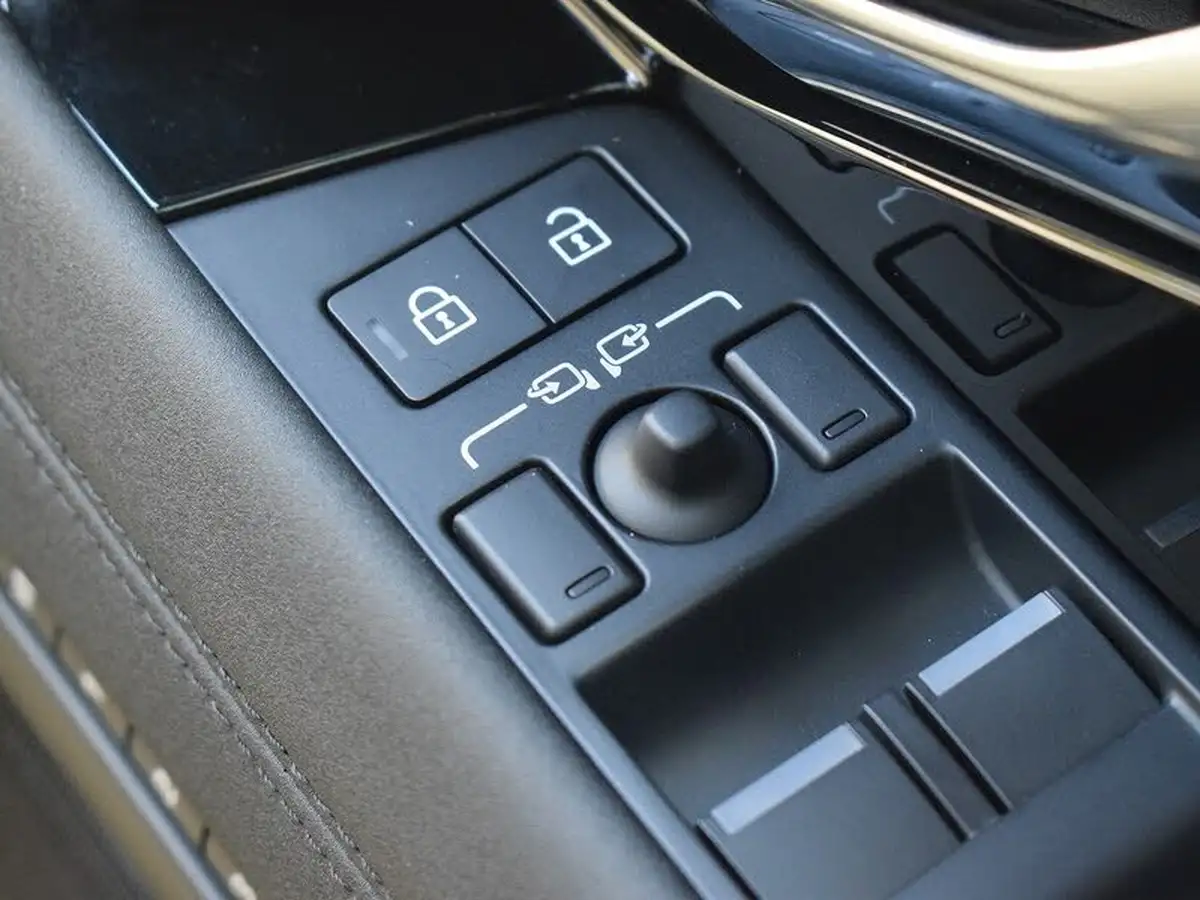 2023-land-rover-range-rover-evoque-20-d200-r-dynamic-se-big-25