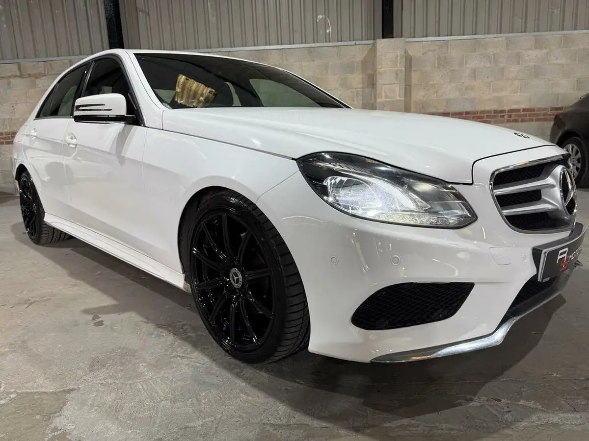 2014-mercedes-benz-e-class-21td-e250-cdi-amg-sport-21cdi-saloon-4d-big-15