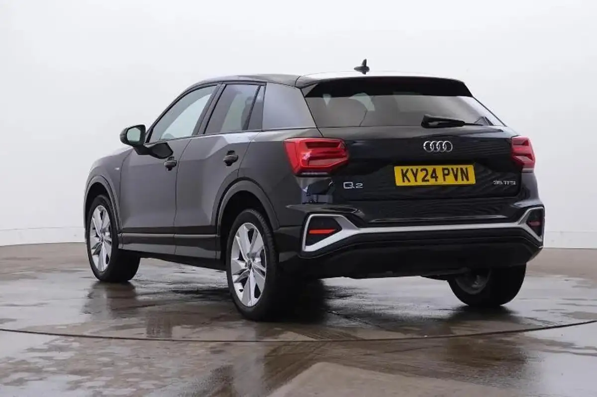 2024-audi-q2-15-35-tfsi-s-line-tronic-big-15