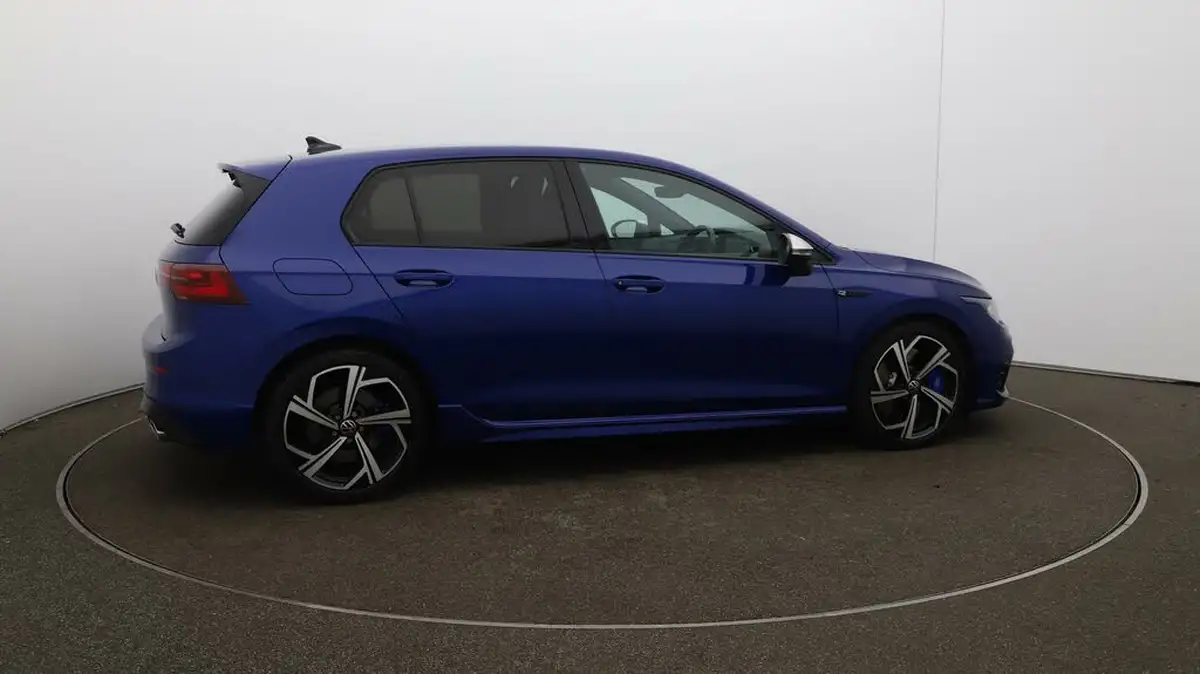 2023-volkswagen-golf-20-tsi-r-320ps-hatchback-big-53