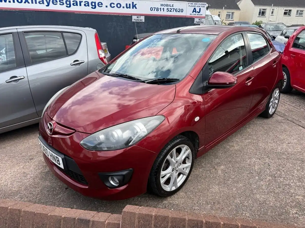 2010-mazda-mazda2-13-takuya-big-2