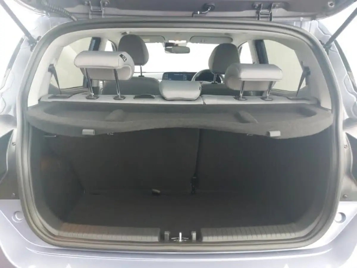 2024-hyundai-i10-10-premium-63ps-auto-big-7