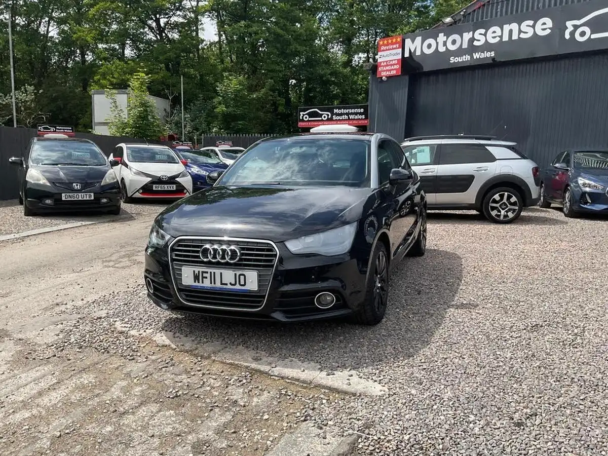 2011-audi-a1-14-sport-tfsi-hatchback-3d-big-31