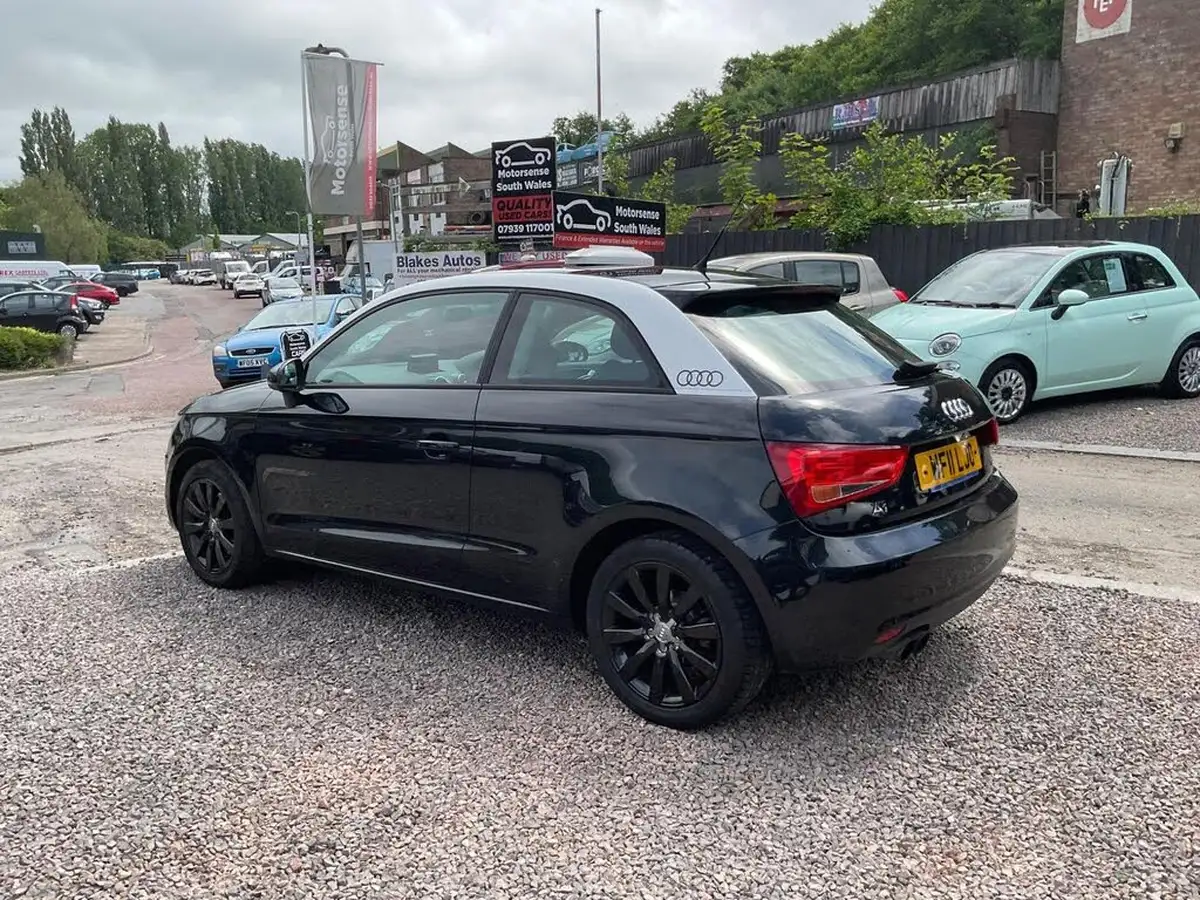 2011-audi-a1-14-sport-tfsi-hatchback-3d-big-79