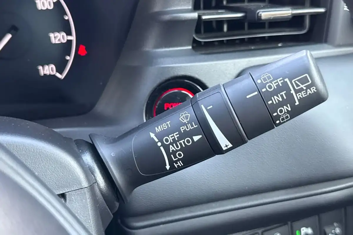 2023-honda-hr-v-15-i-mmd-elegance-big-29