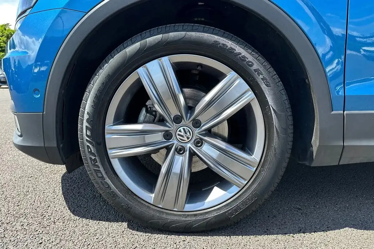 2019-volkswagen-tiguan-15-tsi-sel-big-11