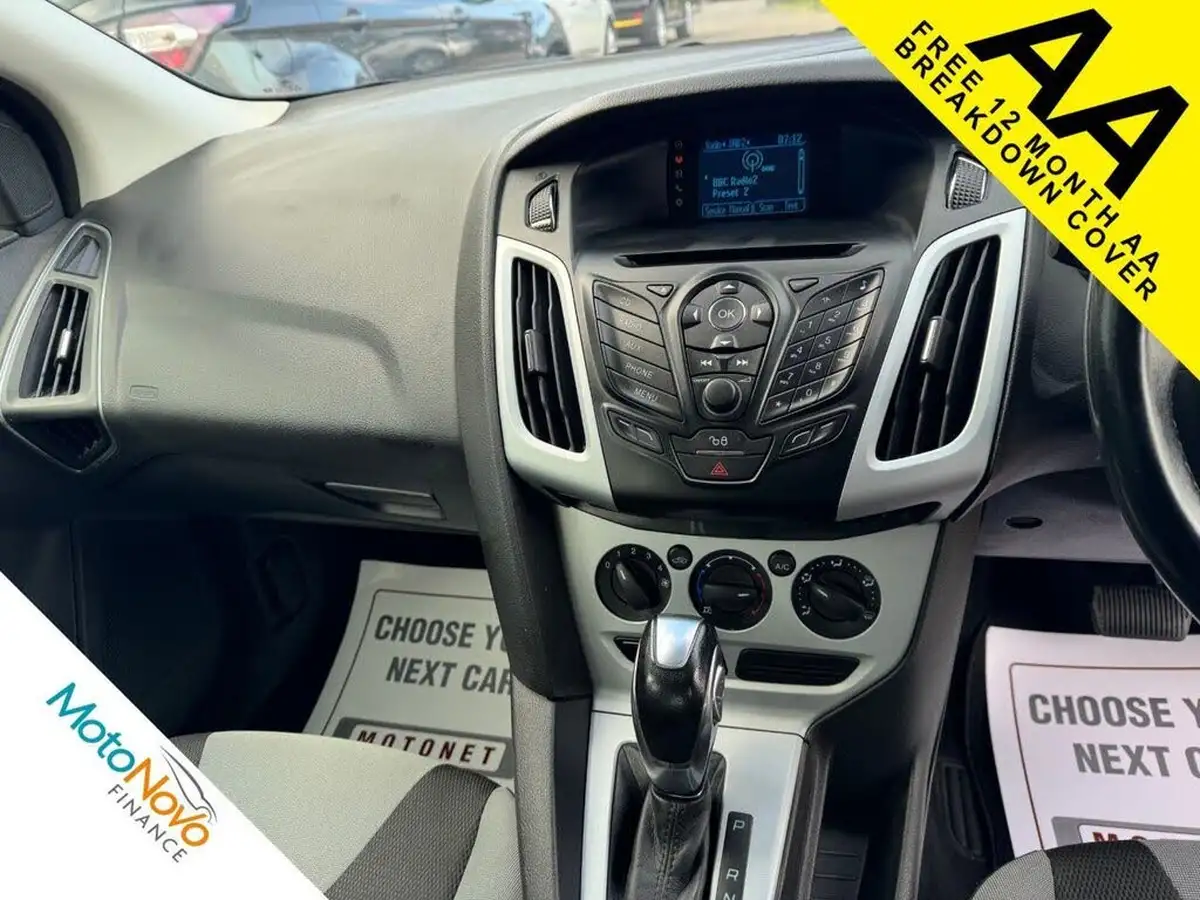 2012-ford-focus-16-zetec-ti-vct-125ps-hatchback-powershift-big-1