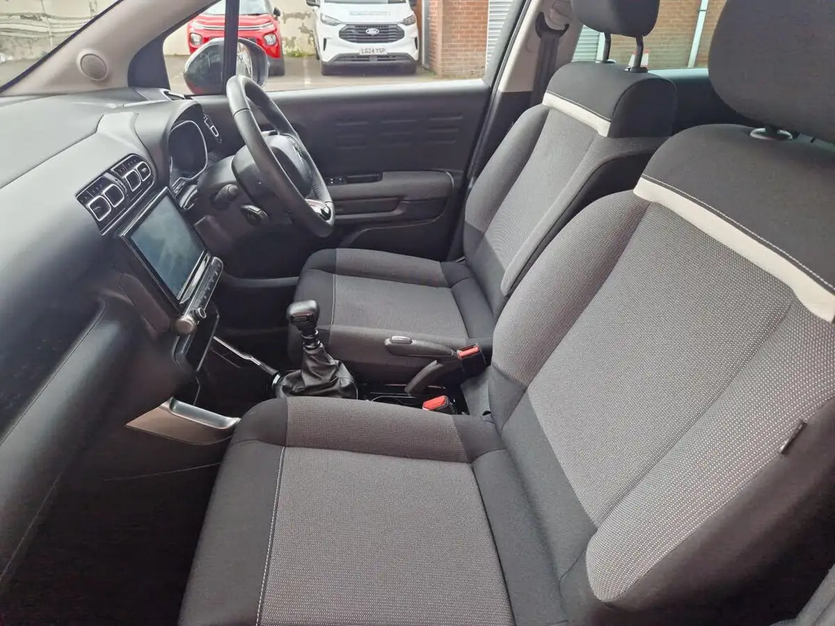 2022-citroen-c3-aircross-12-puretech-shine-110ps-big-37
