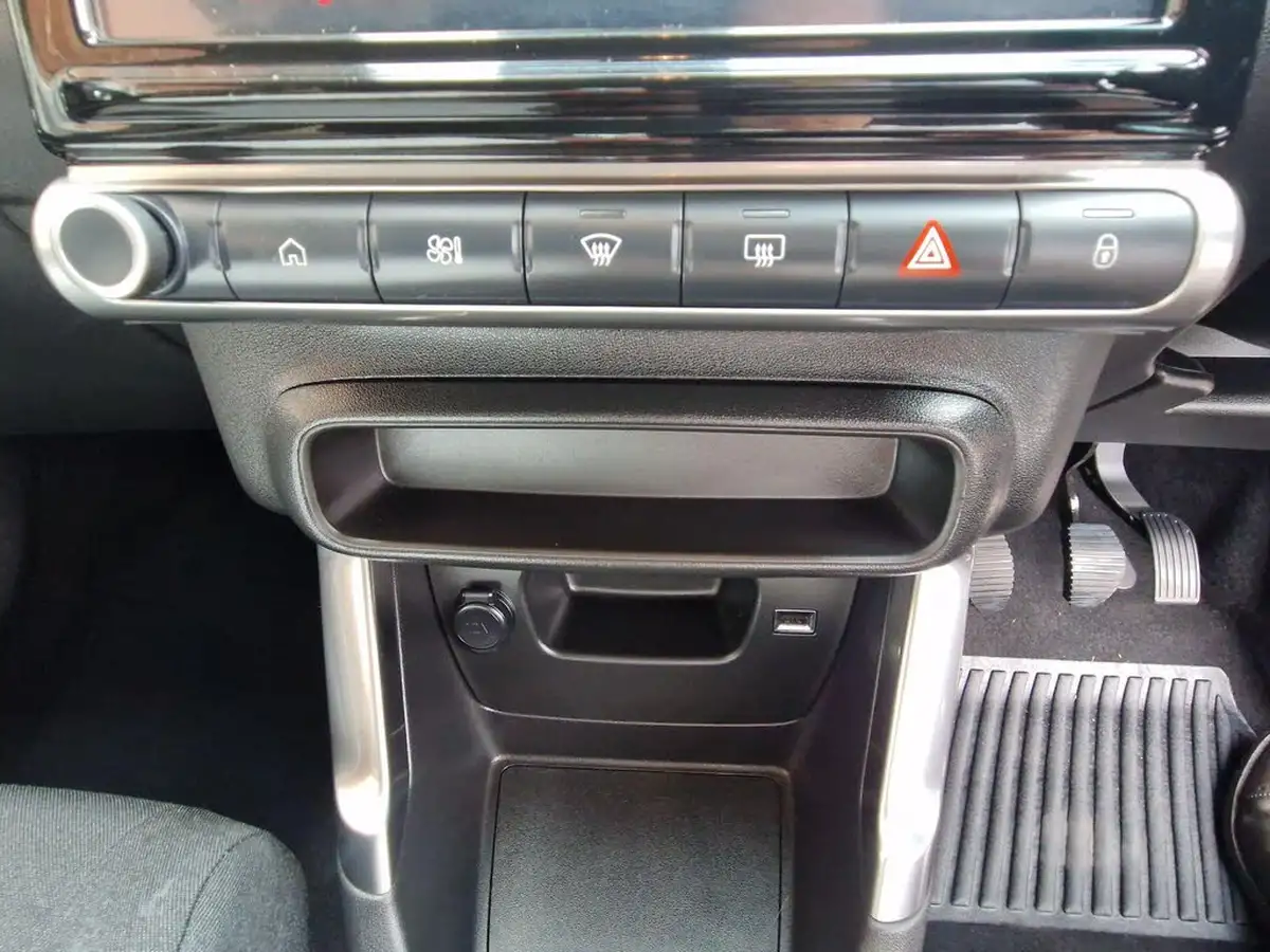 2022-citroen-c3-aircross-12-puretech-shine-110ps-big-9