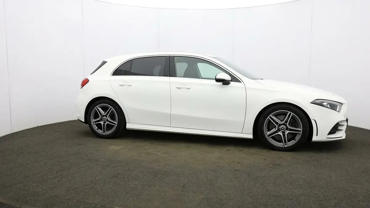 2020-mercedes-benz-a-class-20-a250-amg-line-executive-hatchback-5d-big-51