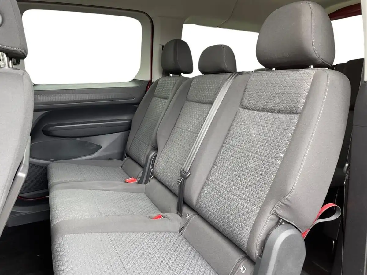 2023-ford-tourneo-connect-20-titanium-big-10