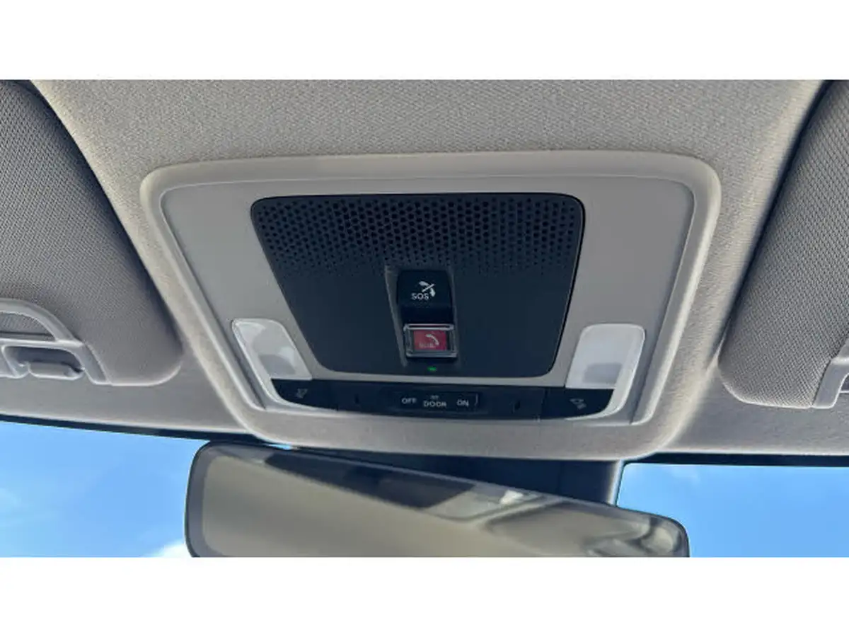 2022-honda-hr-v-15-i-mmd-advance-big-28