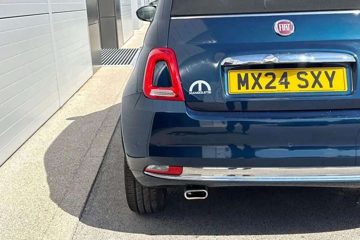 2024-fiat-500c-10-big-23