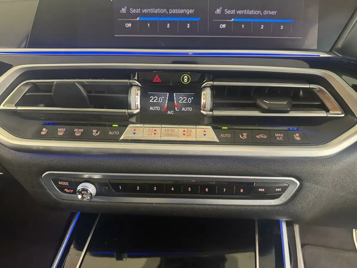 2019-bmw-x7-30-xdrive40i-m-sport-big-38