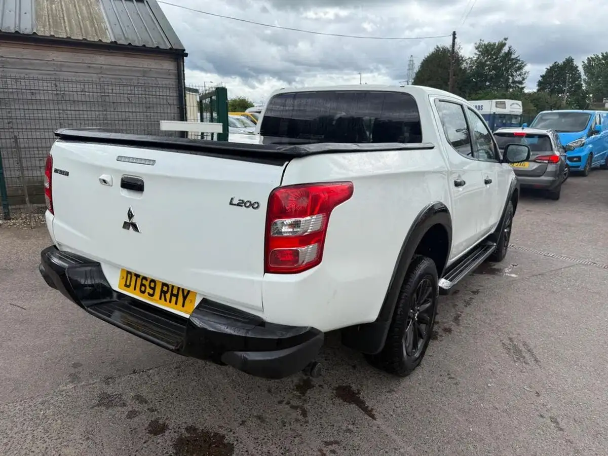 2020-mitsubishi-l200-24di-d-challenger-auto-big-19