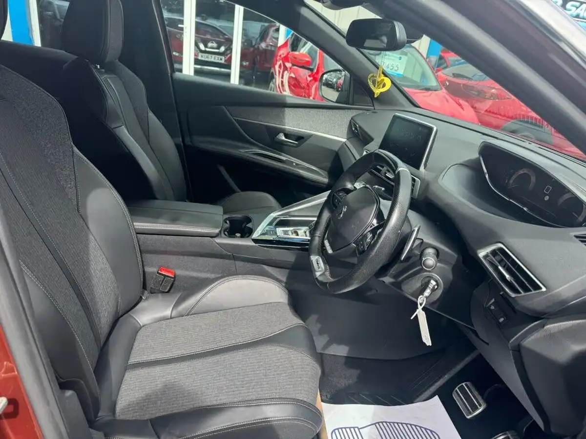 2018-peugeot-3008-suv-16-thp-gt-line-big-9