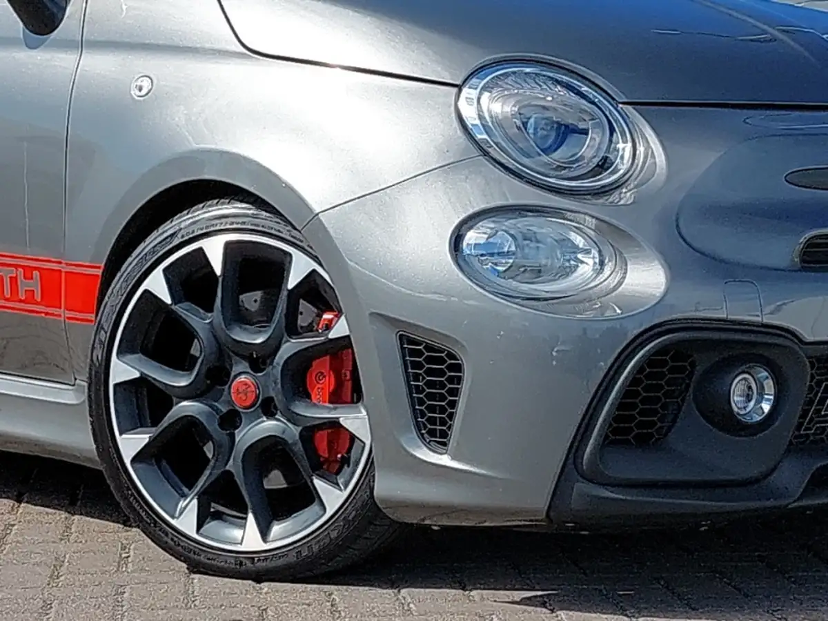 2018-abarth-595-14-tjet-competizione-big-13