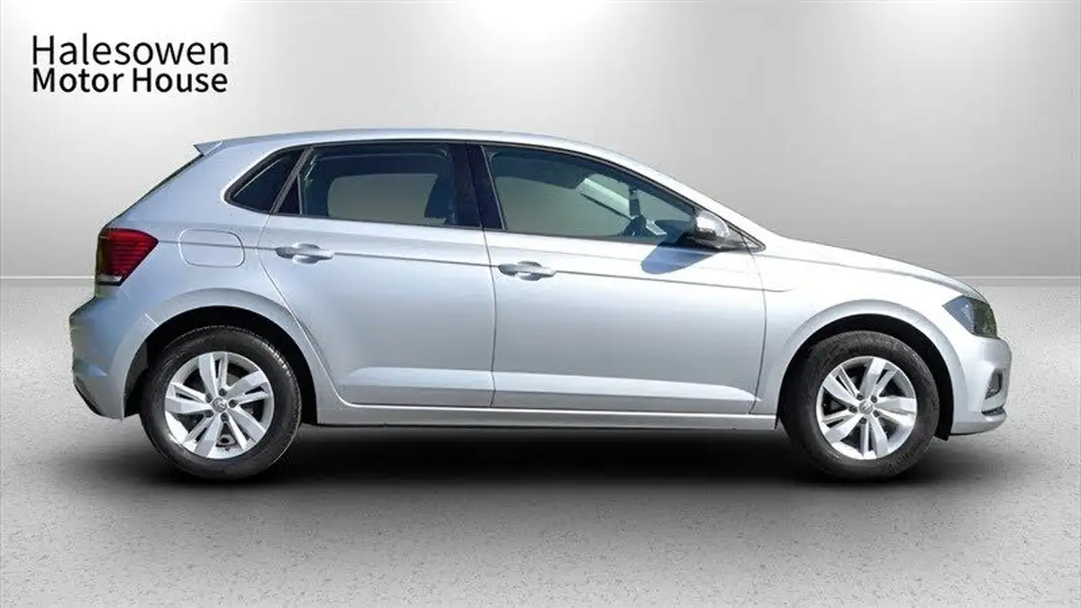 2018-volkswagen-polo-10-tsi-se-big-2