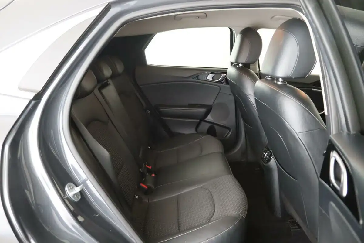 2020-kia-xceed-10-t-gdi-3-big-11