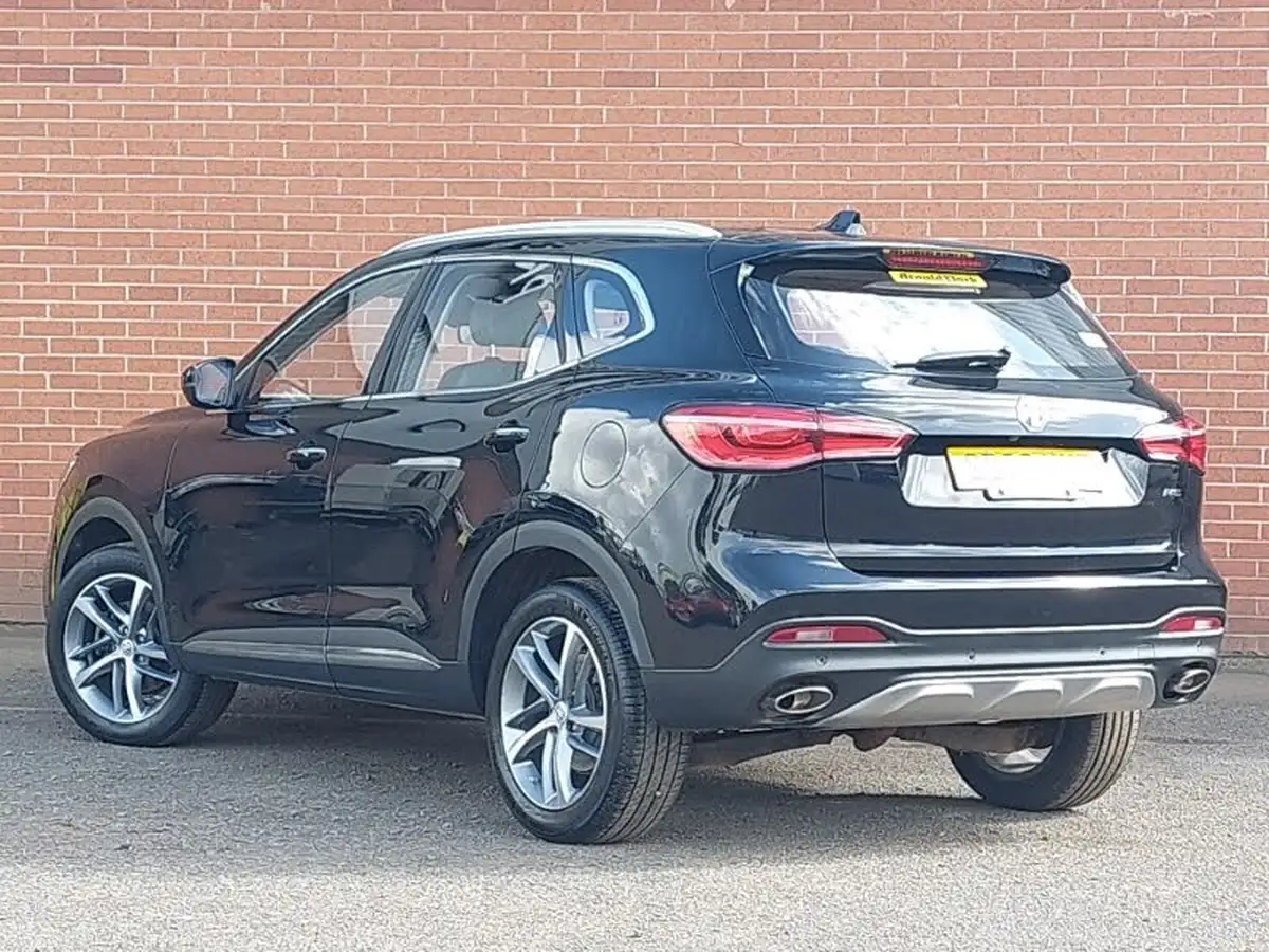2022-mg-hs-15t-gdi-excite-162ps-dct-big-1