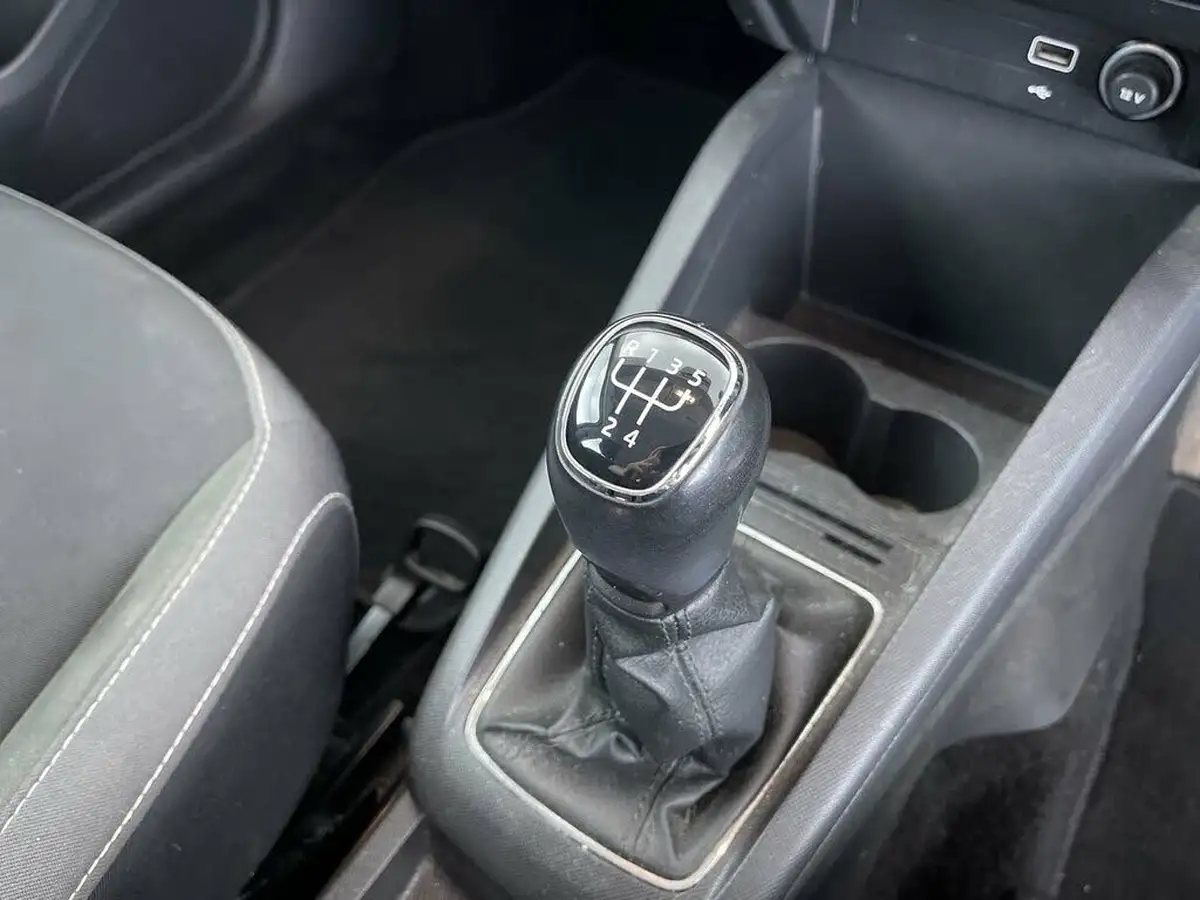 2019-skoda-fabia-10-tsi-se-l-95ps-hatchback-big-46