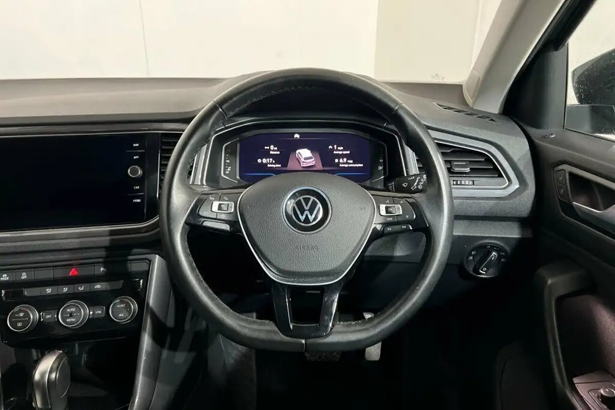 2021-volkswagen-t-roc-15-tsi-sel-dsg-big-14