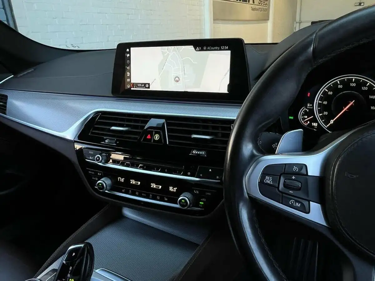 2017-bmw-5-series-20td-520d-m-sport-saloon-4d-big-31