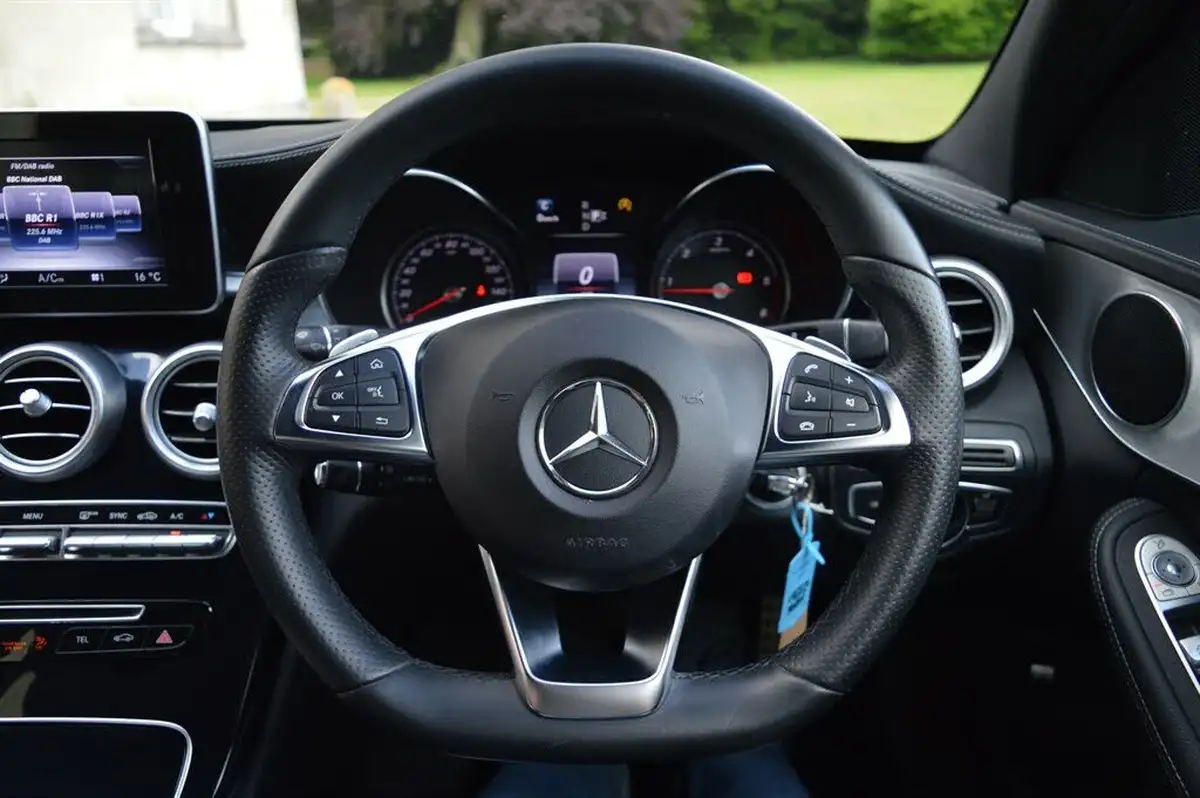 2015-mercedes-benz-c-class-21cdi-c220-amg-line-ss-saloon-4d-7g-tronic-plus-big-29