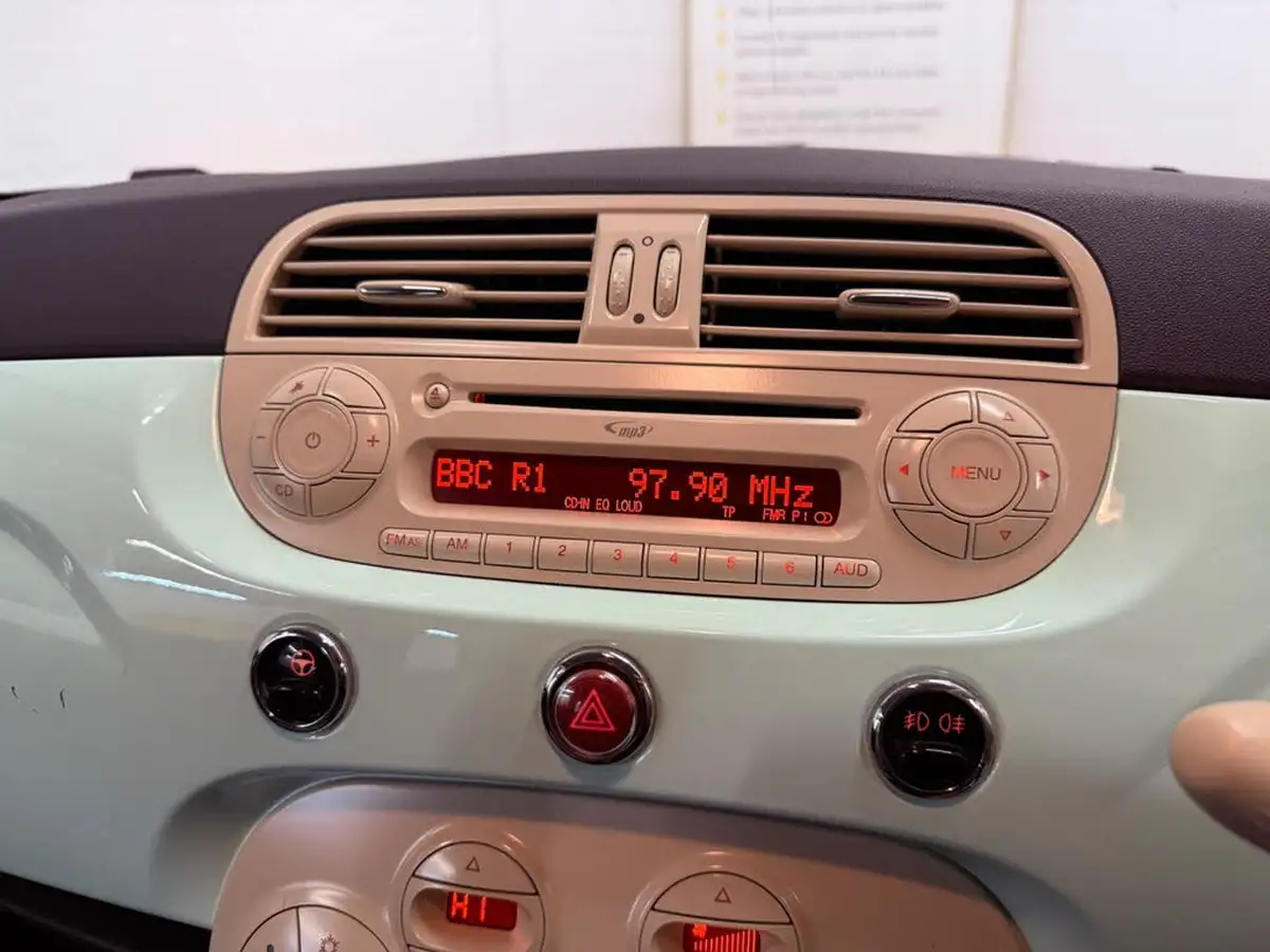 2014-fiat-500c-12-lounge-ss-big-32