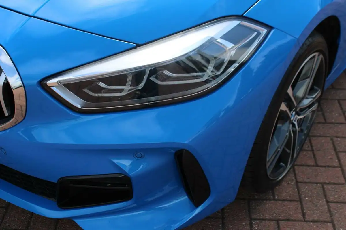 2021-bmw-1-series-15-118i-m-sport-lcp-dct-big-9