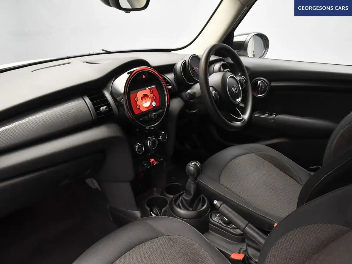 2020-mini-countryman-15-cooper-classic-big-15