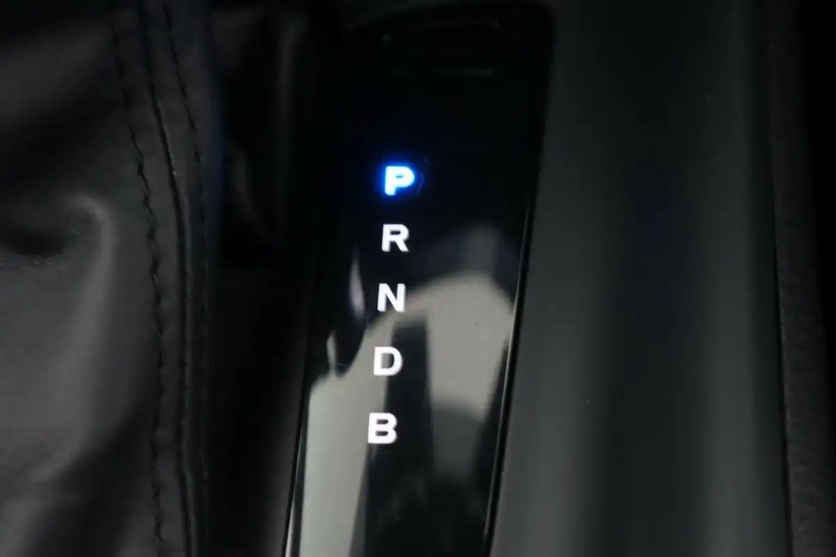 2019-toyota-c-hr-18-vvt-i-icon-big-48