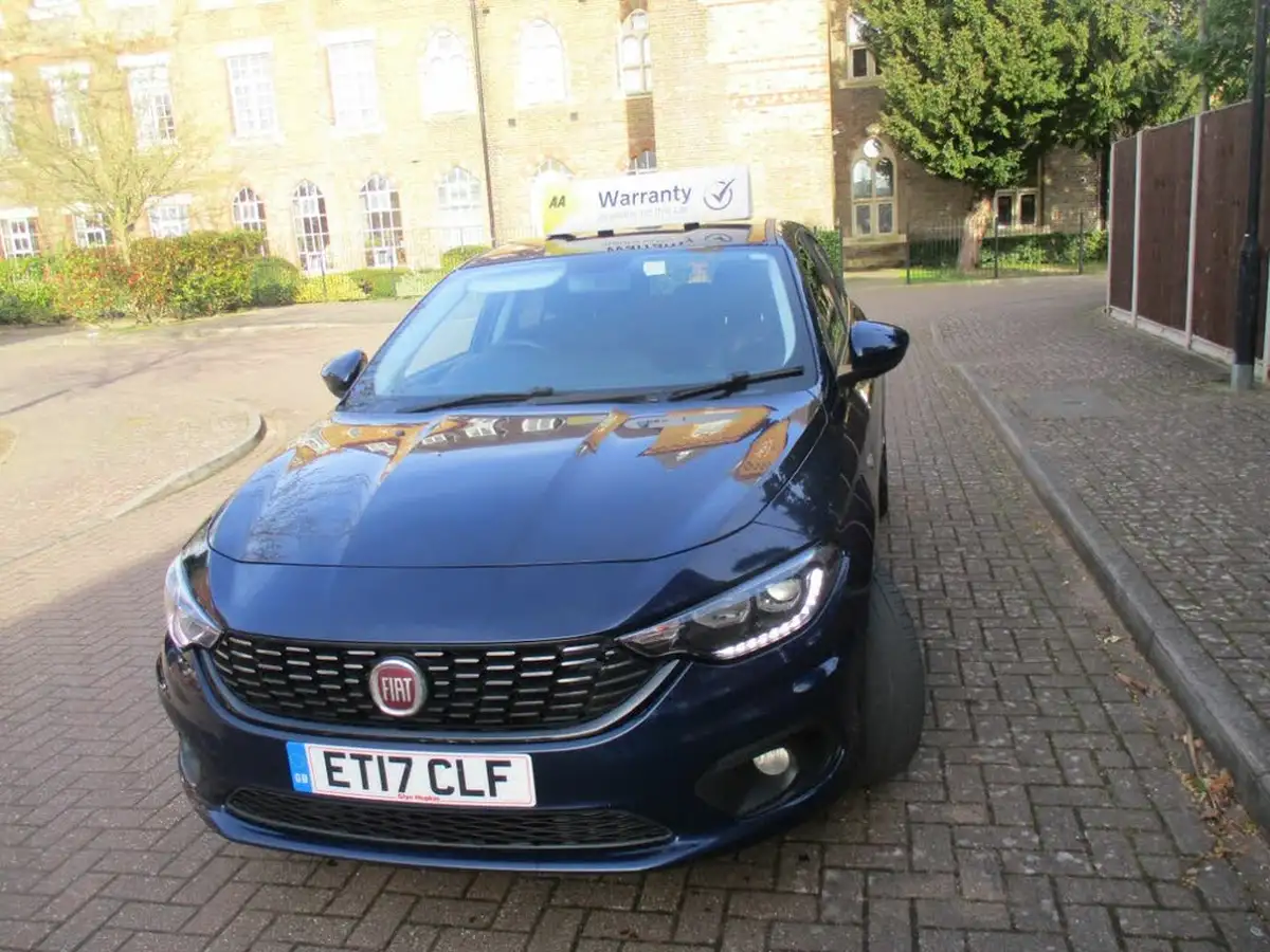 2017-fiat-tipo-14-easy-plus-hatchback-big-12