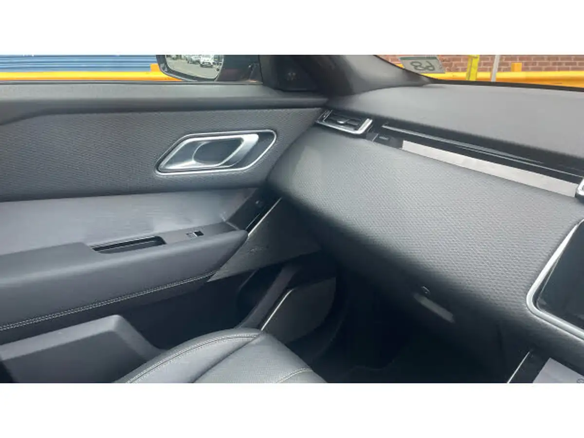 2022-land-rover-range-rover-velar-20-d200-velar-big-49