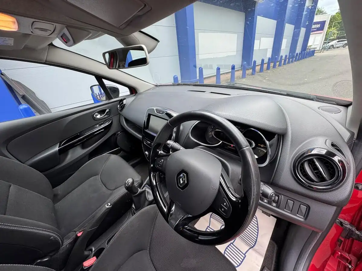 2014-renault-clio-12-dynamique-big-23