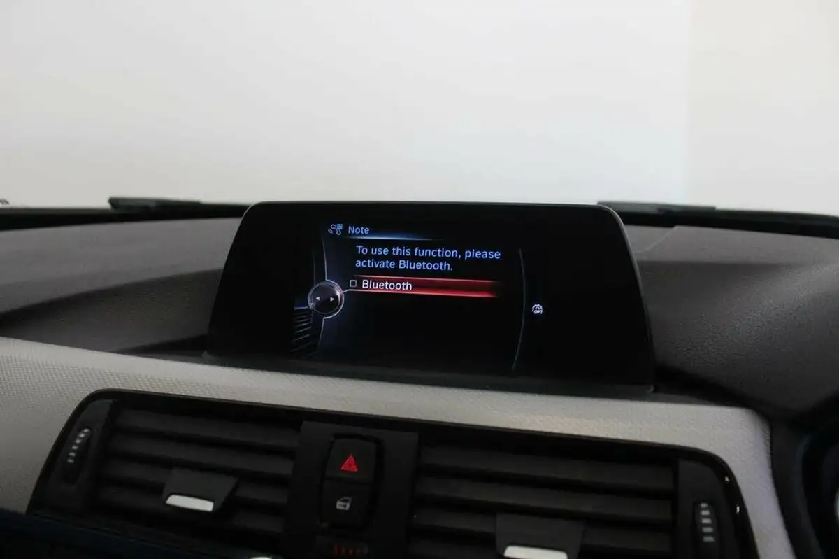 2014-bmw-3-series-20td-320d-m-sport-184bhp-blueperformance-ss-saloon-4d-big-35