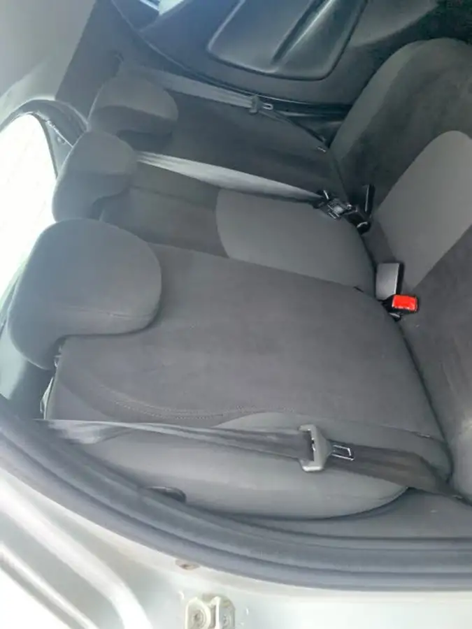 2014-chrysler-ypsilon-12-se-big-19