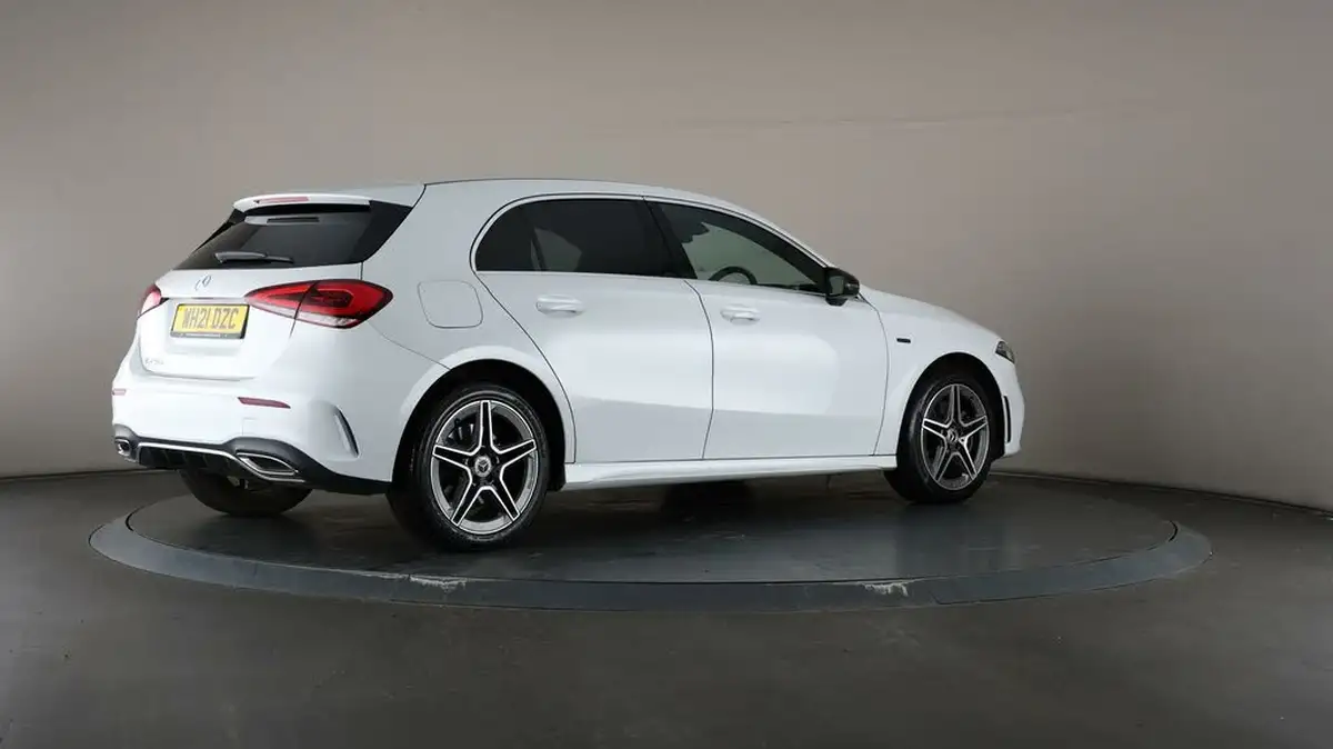 2021-mercedes-benz-a-class-13-a250e-amg-line-hatchback-5d-big-65