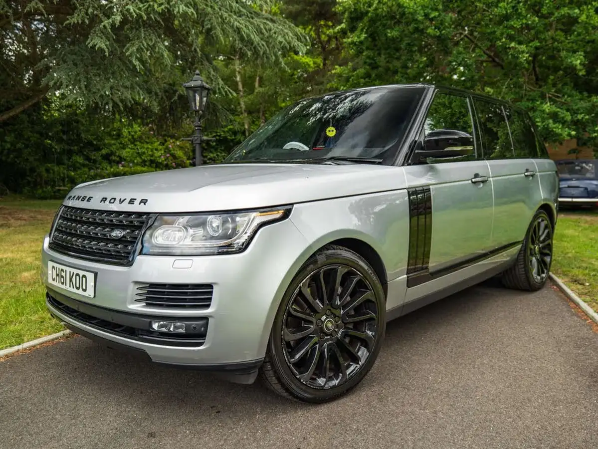2016-land-rover-range-rover-44-sdv8-autobiography-44-sdv8-334bhp-4x4-ss-big-3