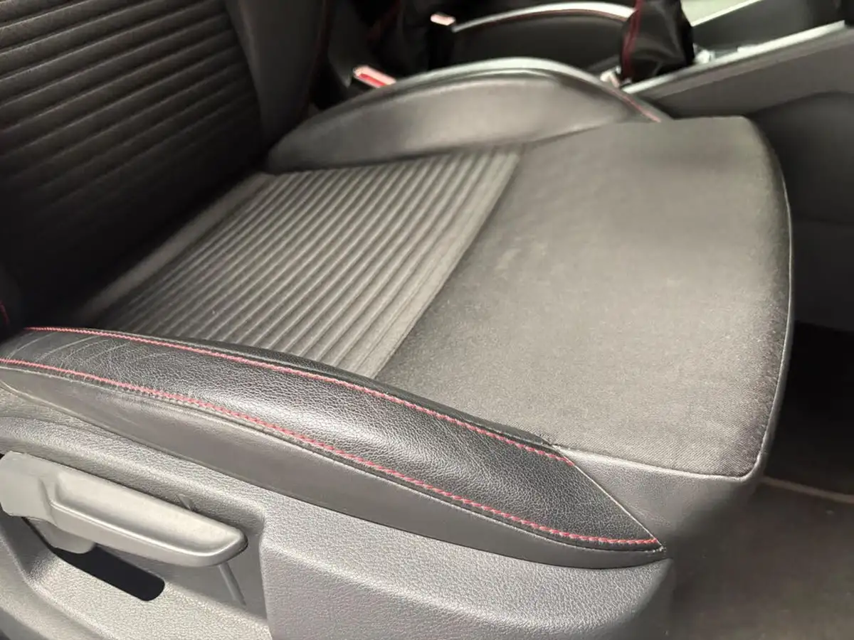 2013-skoda-octavia-20tdi-vrs-184ps-estate-big-41