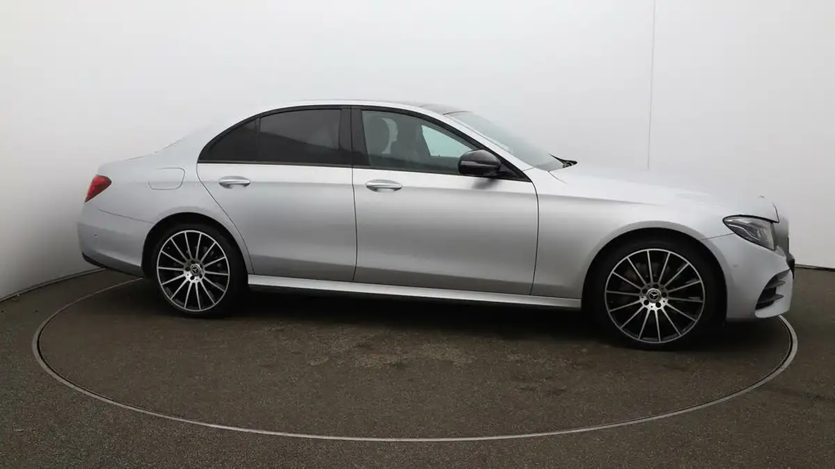 2019-mercedes-benz-e-class-30-d-e400d-amg-line-night-edition-premium-plus-saloon-4d-big-49