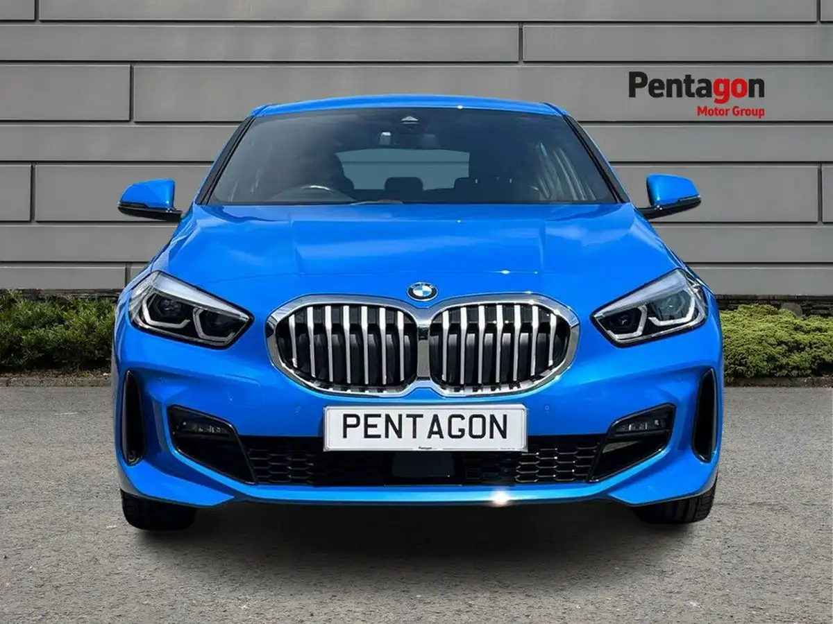 2022-bmw-1-series-15-118i-m-sport-lcp-big-15