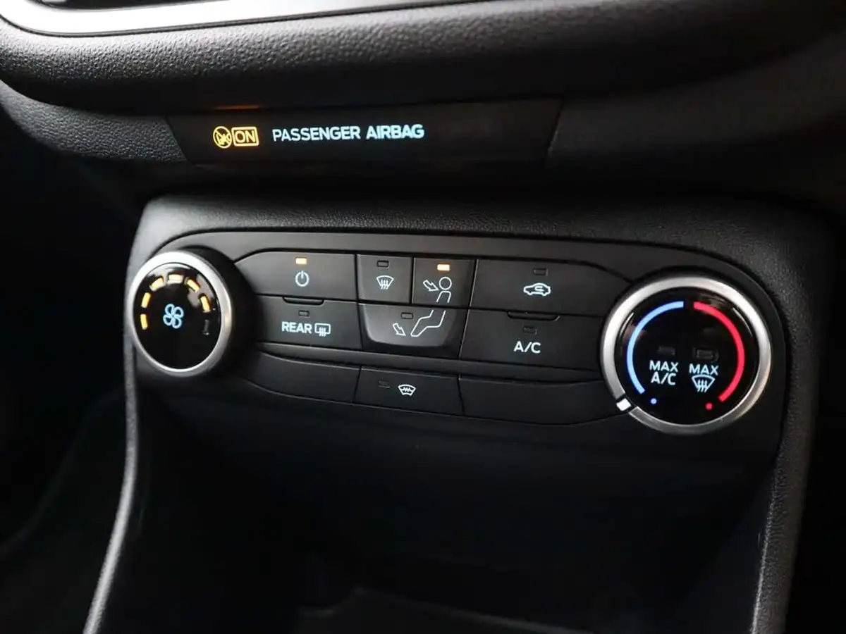 2021-ford-fiesta-10t-titanium-100ps-big-31
