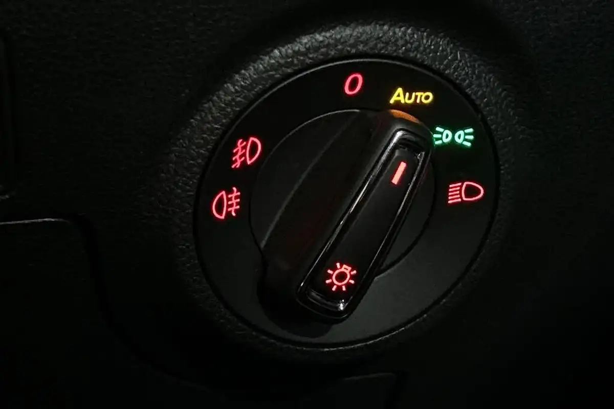 2020-seat-arona-15-tsi-evo-fr-sport-big-24