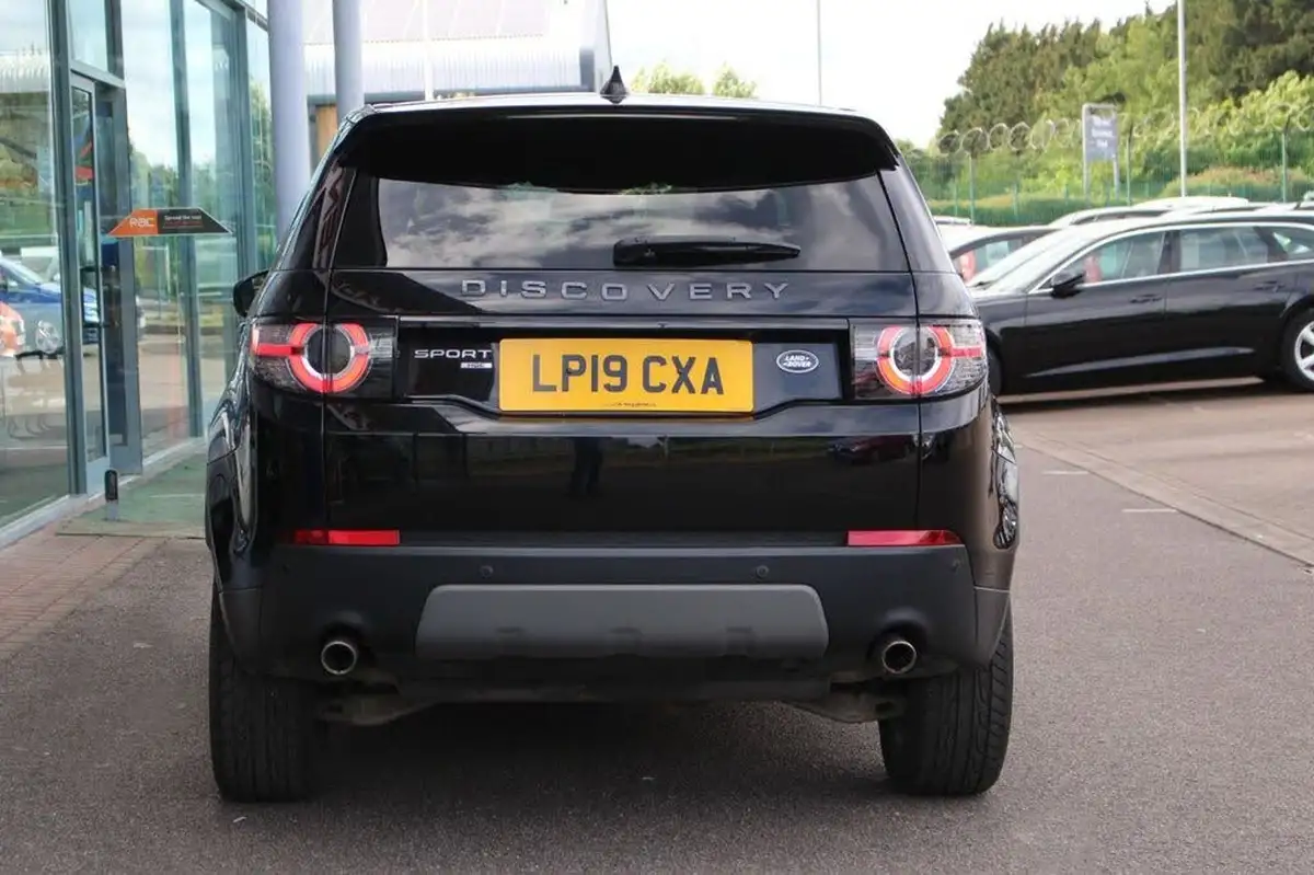 2019-land-rover-discovery-sport-20td4-landmark-big-6