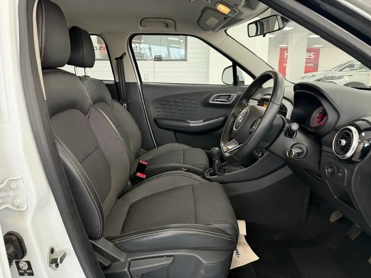 2022-mg-mg3-15-vti-tech-exclusive-nav-big-24