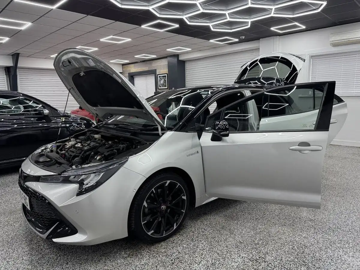 2020-toyota-corolla-big-12