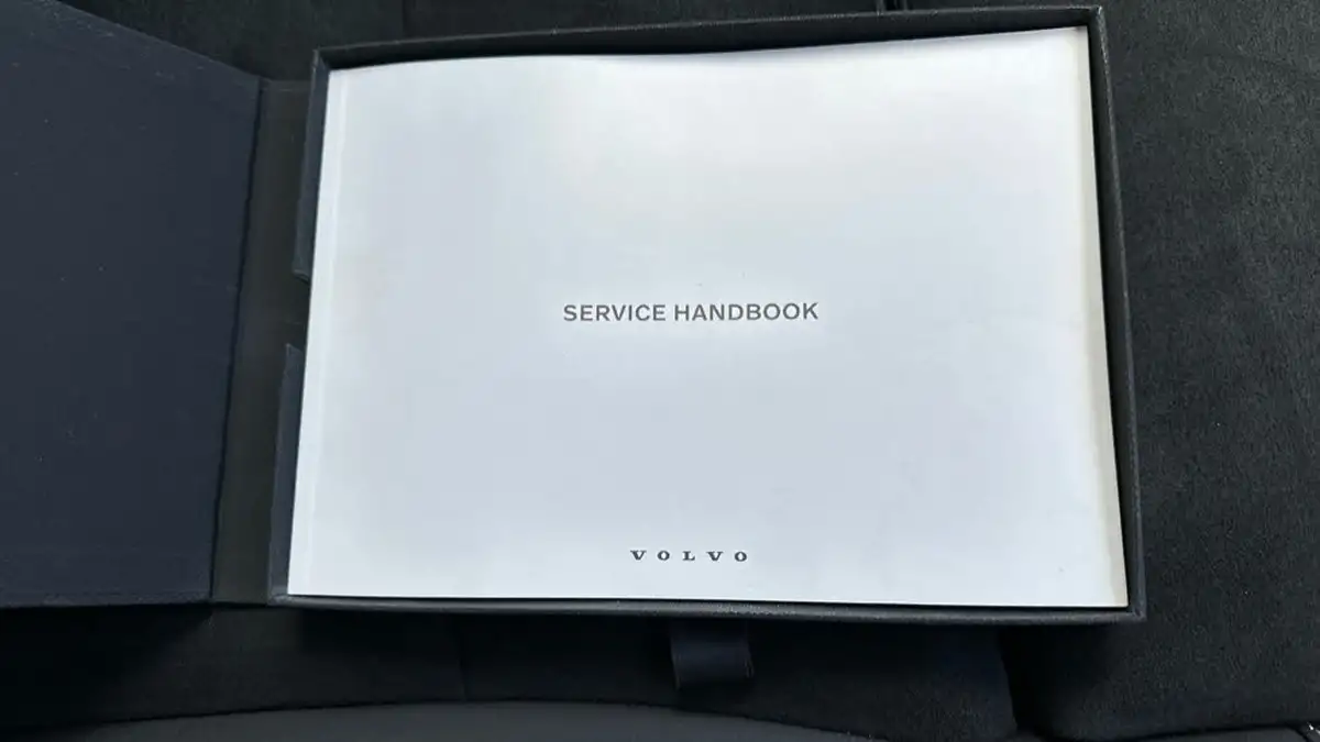 2022-volvo-c40-e-twin-recharge-pro-big-13