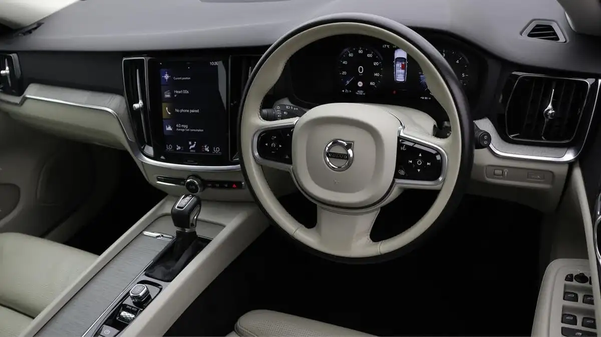 2020-volvo-v60-20td-d4-inscription-plus-geartronic-big-9