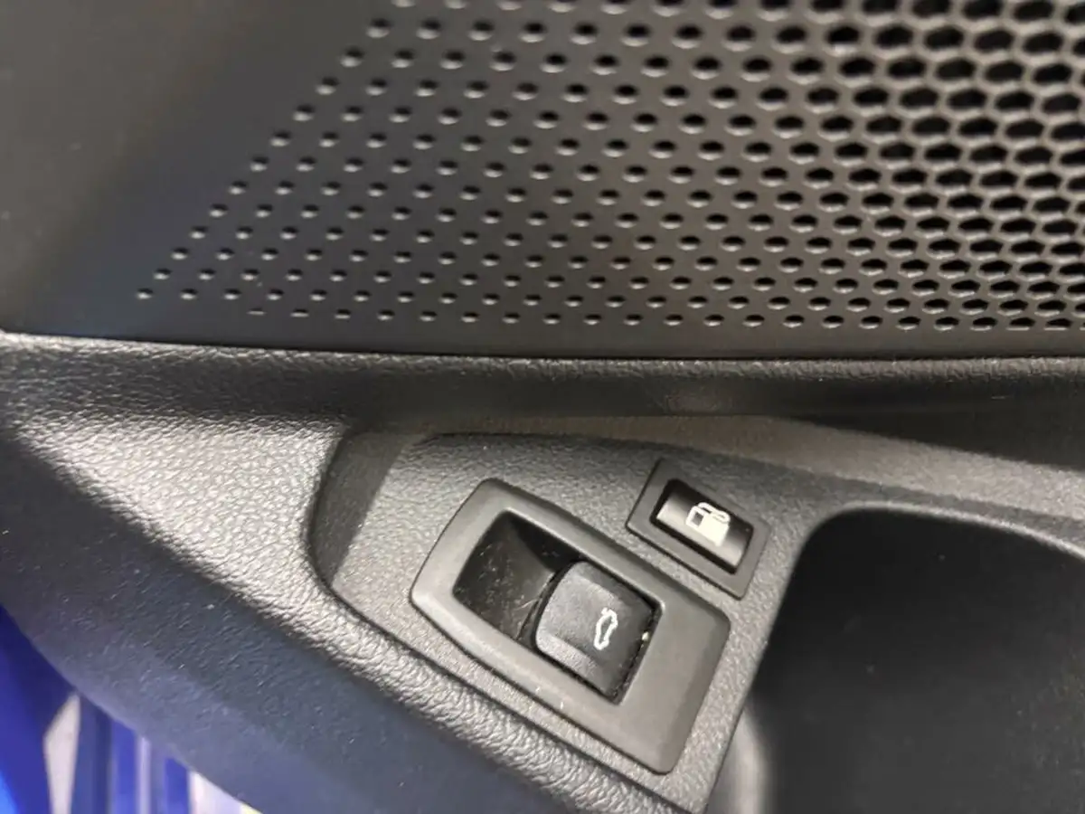 2021-bmw-3-series-20-330e-xdrive-m-sport-touring-5d-big-26